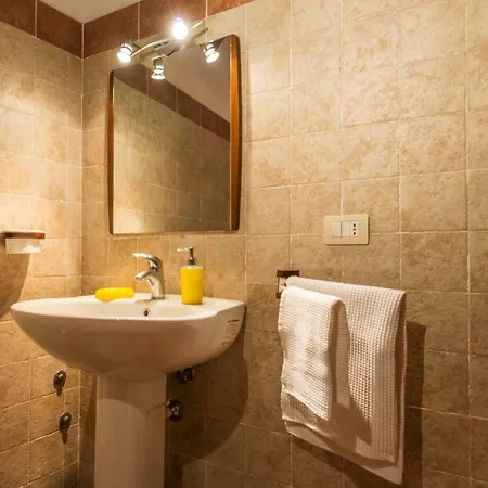 A Casa Di Nonna Bed & Breakfast 3*